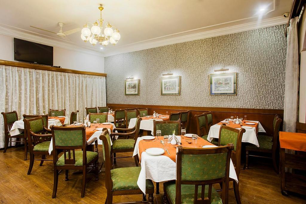 Hotel Imperial House Allāhābād Junction Zewnętrze zdjęcie