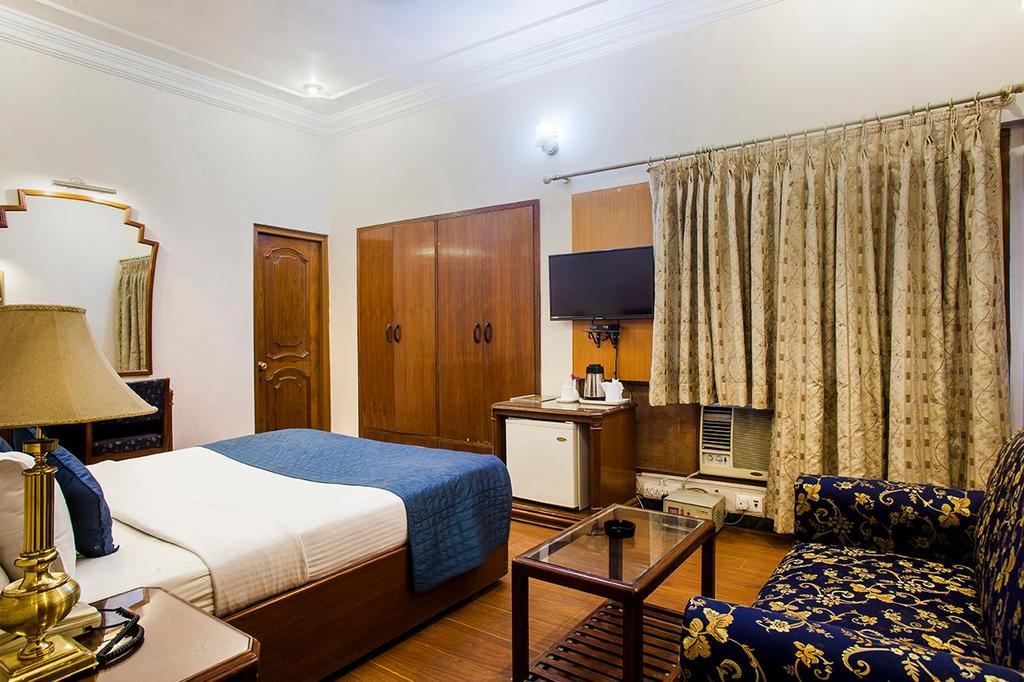 Hotel Imperial House Allāhābād Junction Zewnętrze zdjęcie