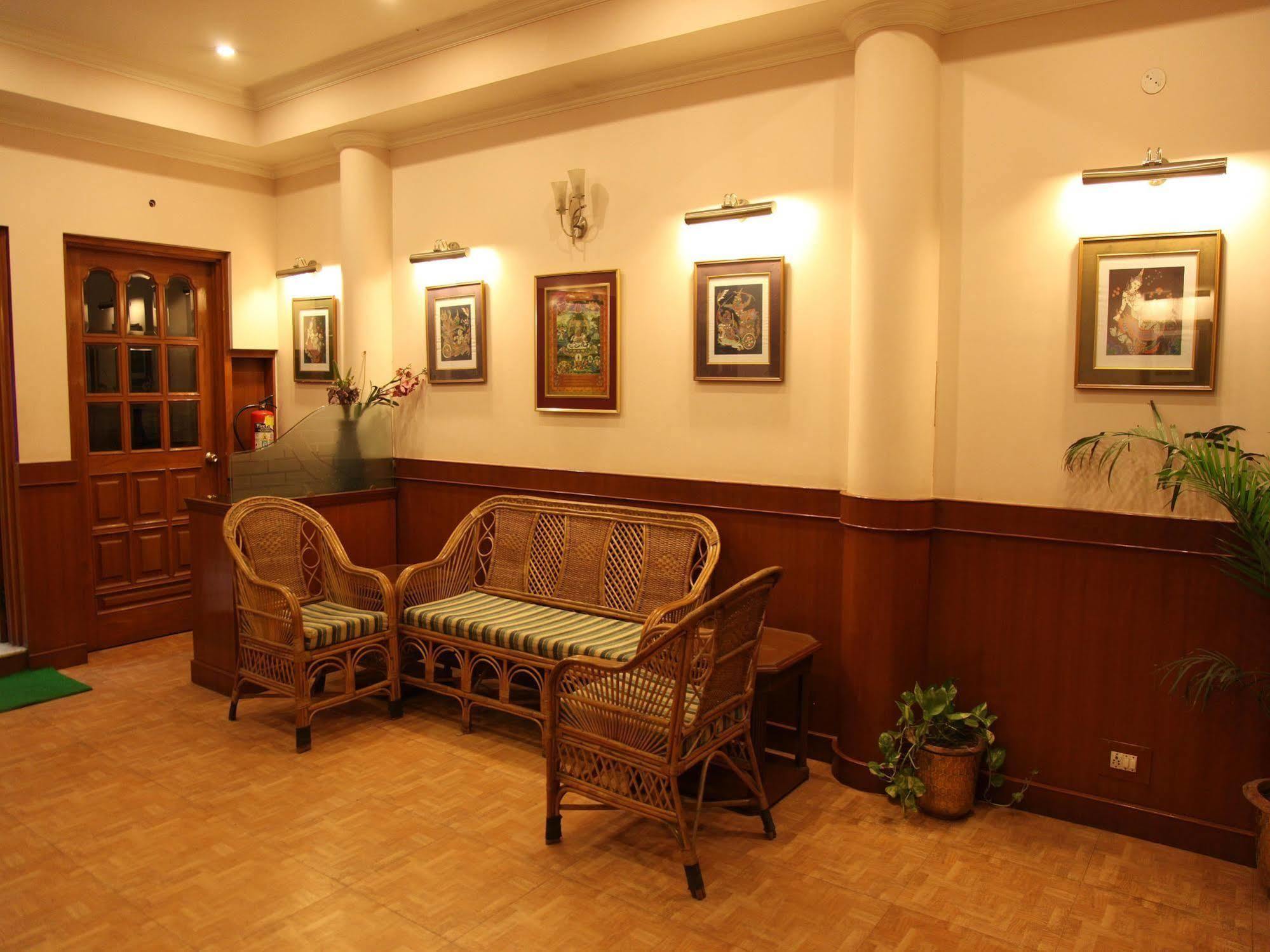 Hotel Imperial House Allāhābād Junction Zewnętrze zdjęcie